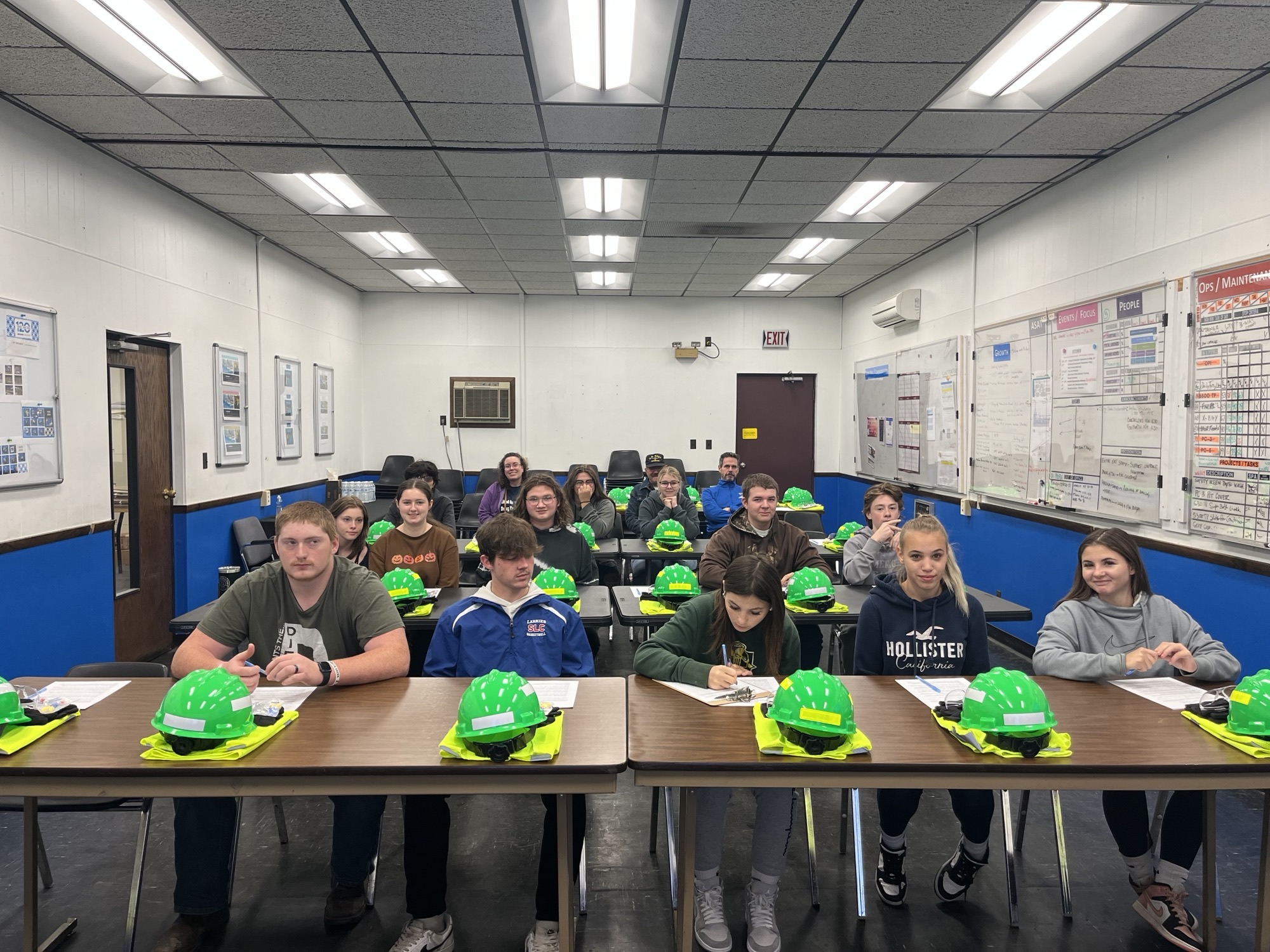 Brasher Students Tour Arconic